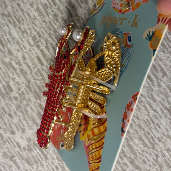 NWT ⚜️🦞⚜️ Piper K Lobster Metal Hair Claw Clip w Rhinestones & Faux Pearls - Picture 5 of 14